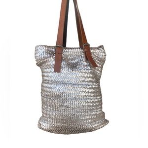 Leather shiny silver braided shoulder bag Beautiful